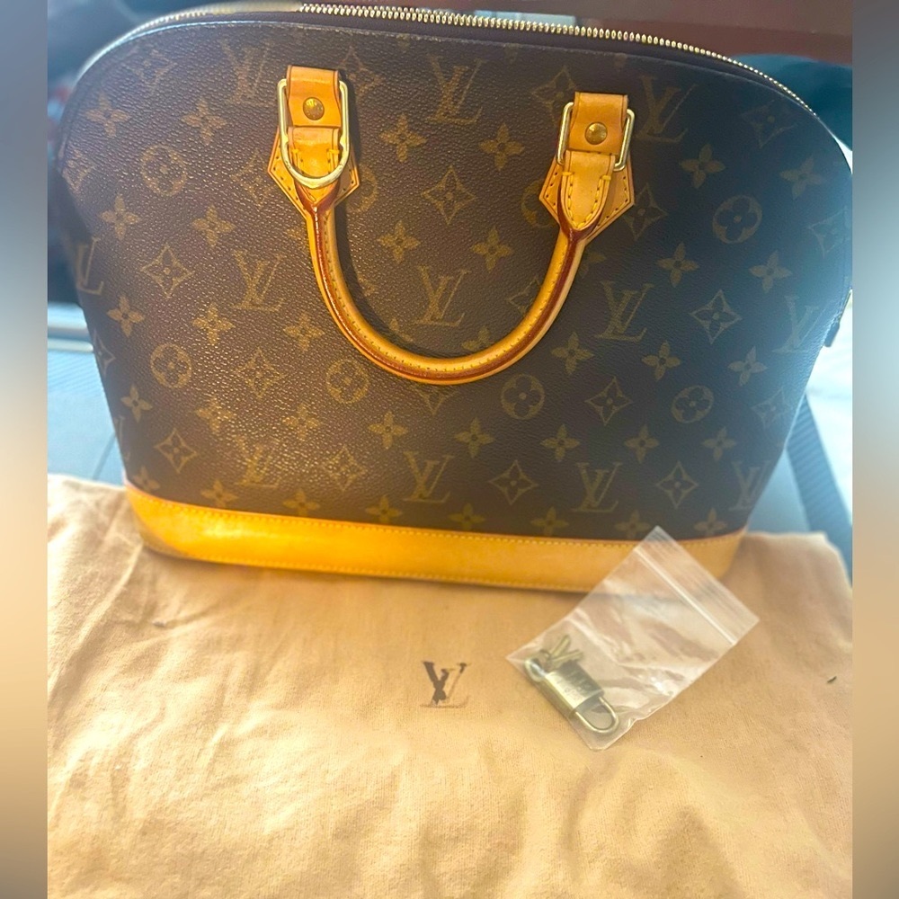** SOLD** Louis Vuitton Monogram Alma MM, Vintage